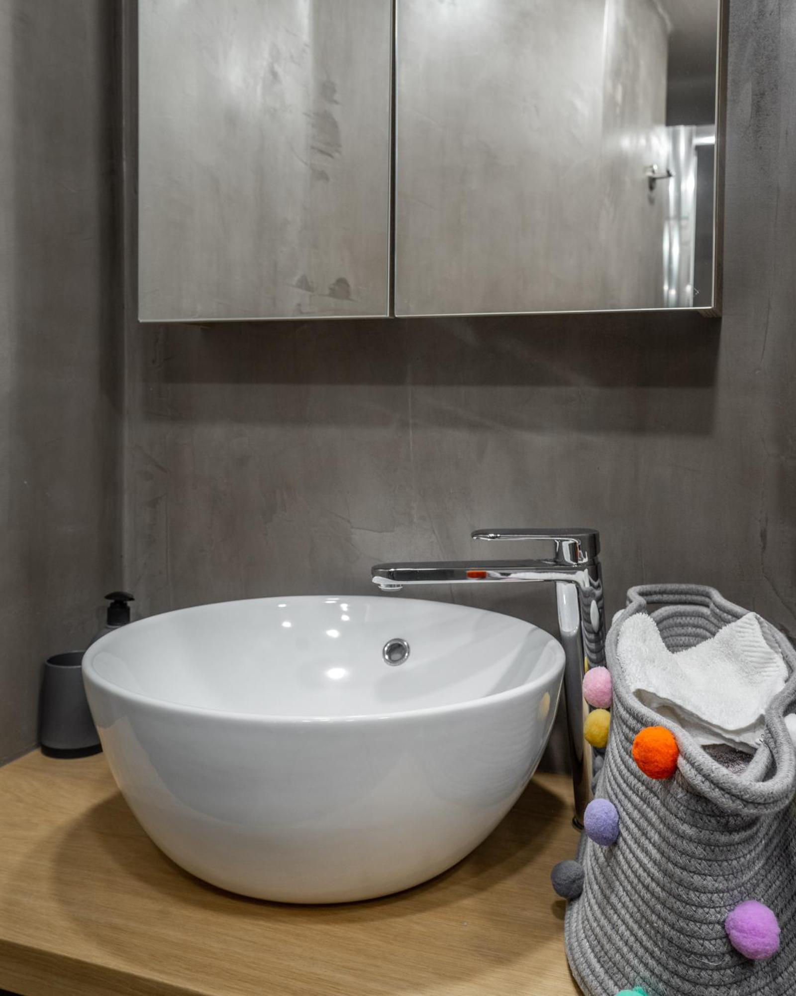 Central Kolonaki Flat C - Greecing Афины Экстерьер фото